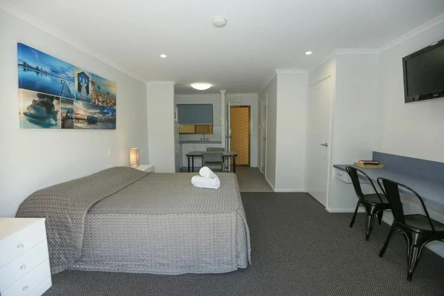 Beach n Reef Motel Self Contained Units