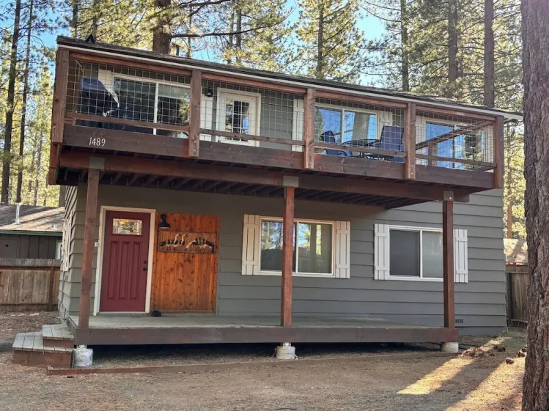 Ormsby House 1489O 4 Bedroom Home by RedAwning