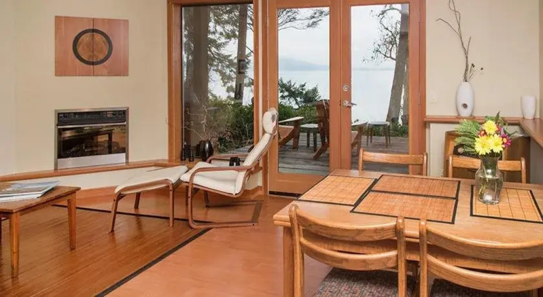 Skipping Stone Beach B&B