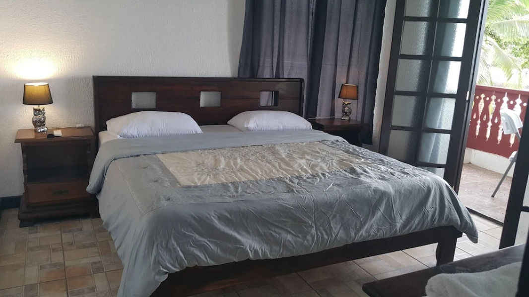 Hotel La Cueva De Limón