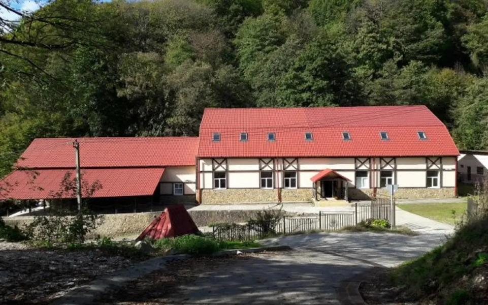 Арт-хостел Ёлки