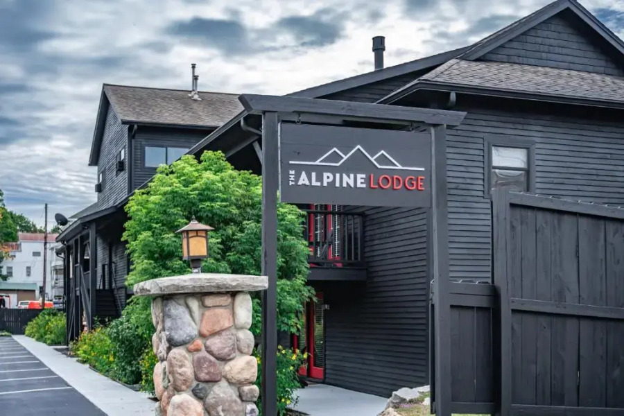 The Alpine Lodge