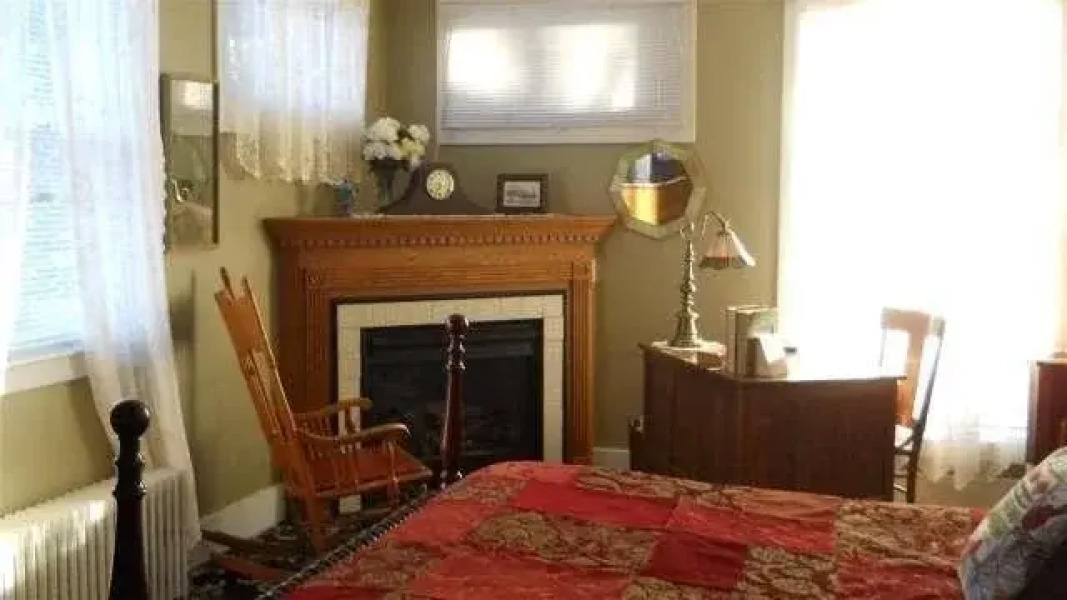 Everest Inn Bed and Breakfast