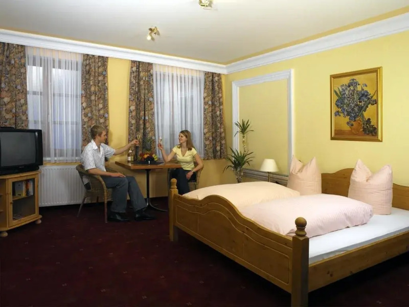 Autobahnrestaurant & Motorhotel Pack