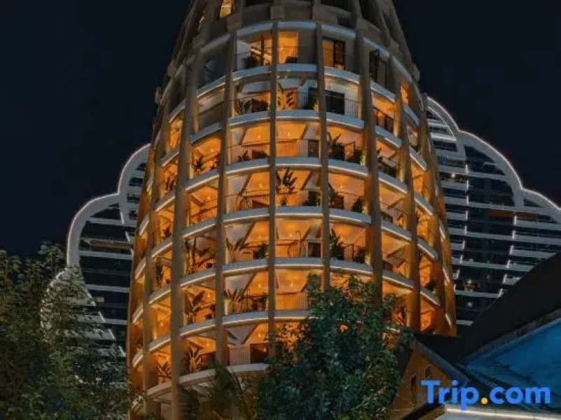 Xishuangbanna Jinghong Midu Suite Hotel (Starlight Night Market)