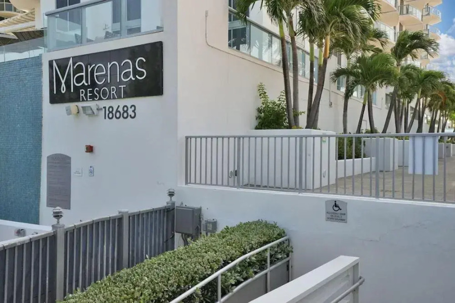 Marenas Beach Resort by FMM