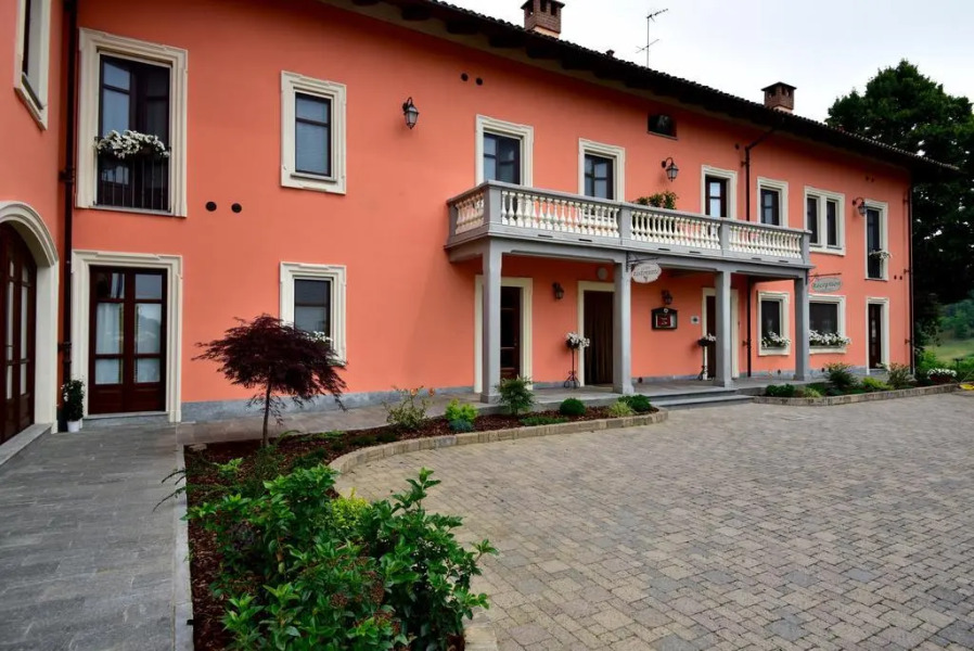 La Fertè Hotel