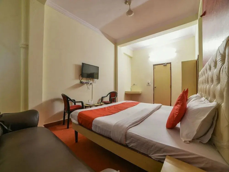 OYO Rooms Sri Nagar Colony