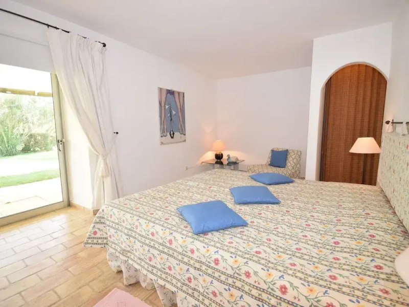 Coastal Retreat With Private Pool