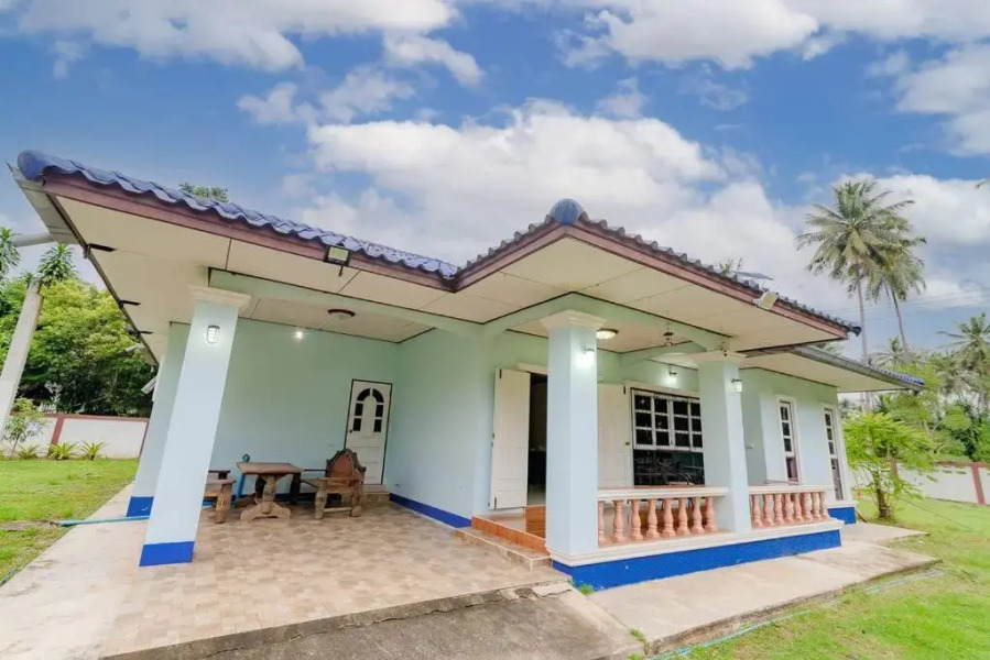 Bangsaphan Paradise Blue House 230 m. to the beach