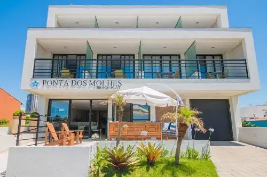 Ponta dos Molhes Beach Flat