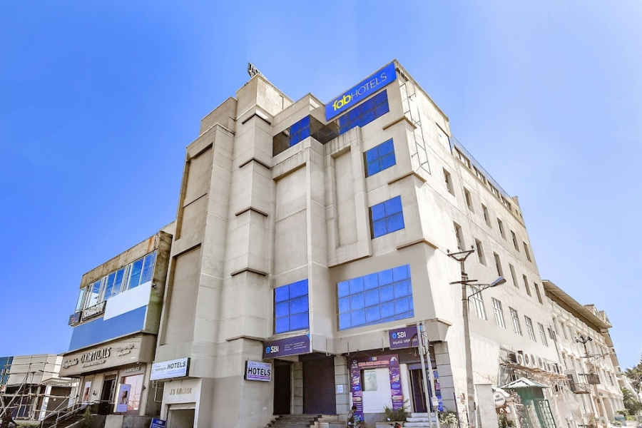 Fabhotel The Grand