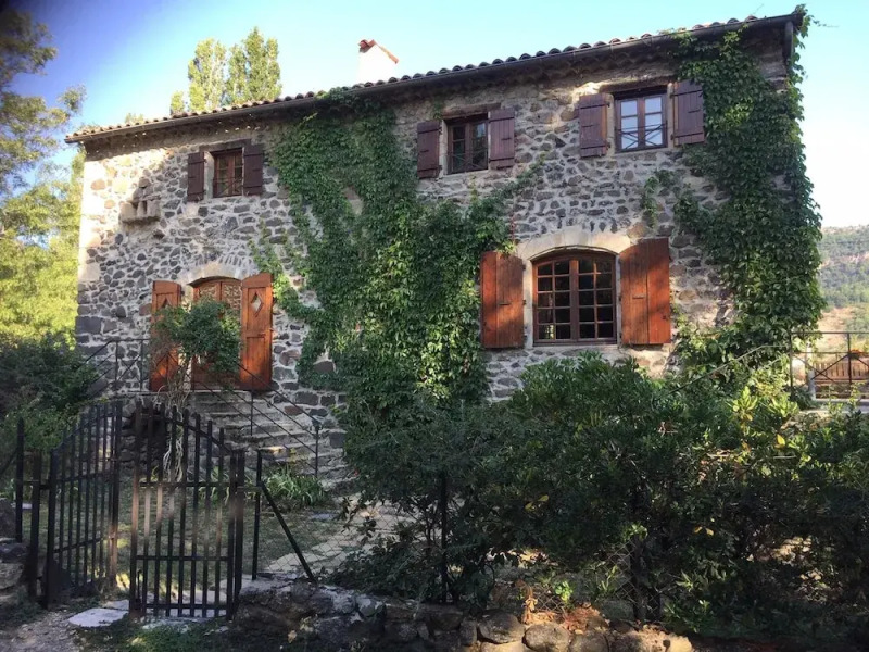 House With 4 Bedrooms in Saint-priest, With Enclosed Garden and Wifi