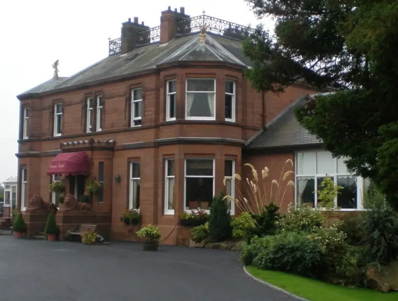 Somerton House Hotel