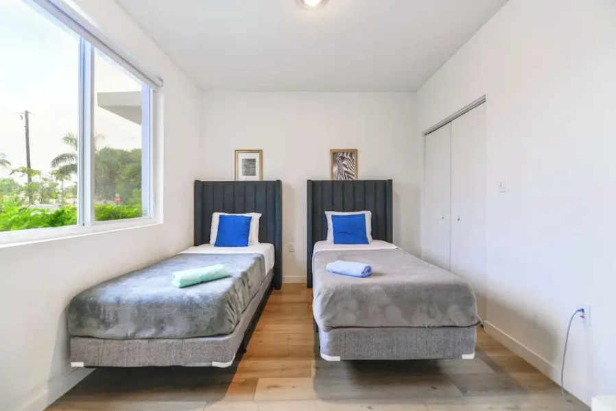 Stylish Townhouses by Design District