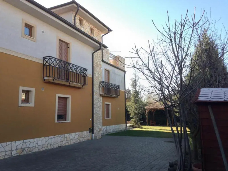 Toscana Lakeside Apartments I - II