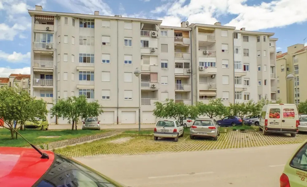 Amazing Apartment in Metkovic With Wifi and 2 Bedrooms