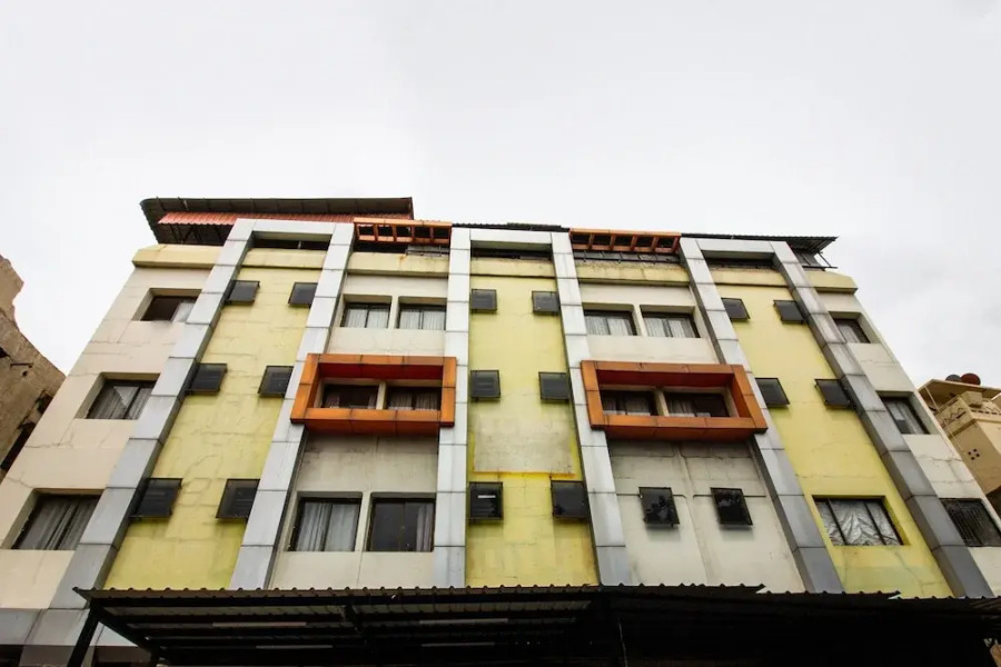 FabExpress Manny's Palace