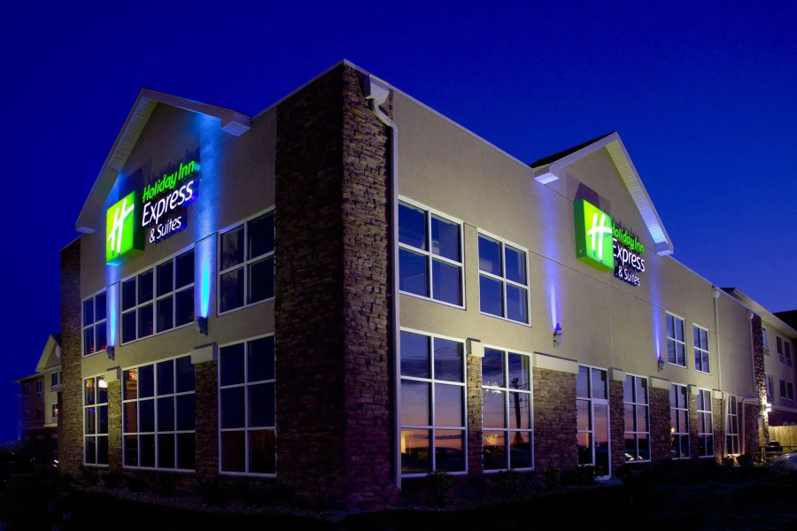 Holiday Inn Express Hotel & Suites Rapid City by IHG