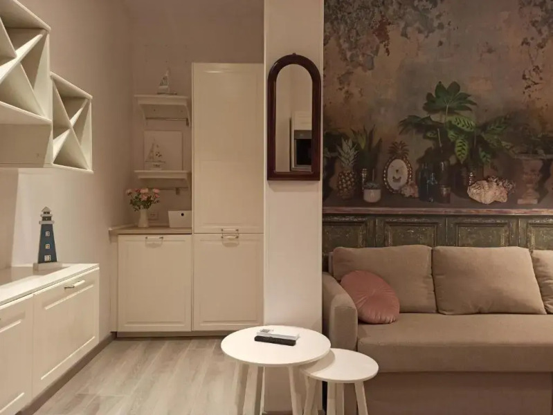 Colleoni 19 Parigi, Appartamento al mare 42 mq con corte e parcheggio moto privato