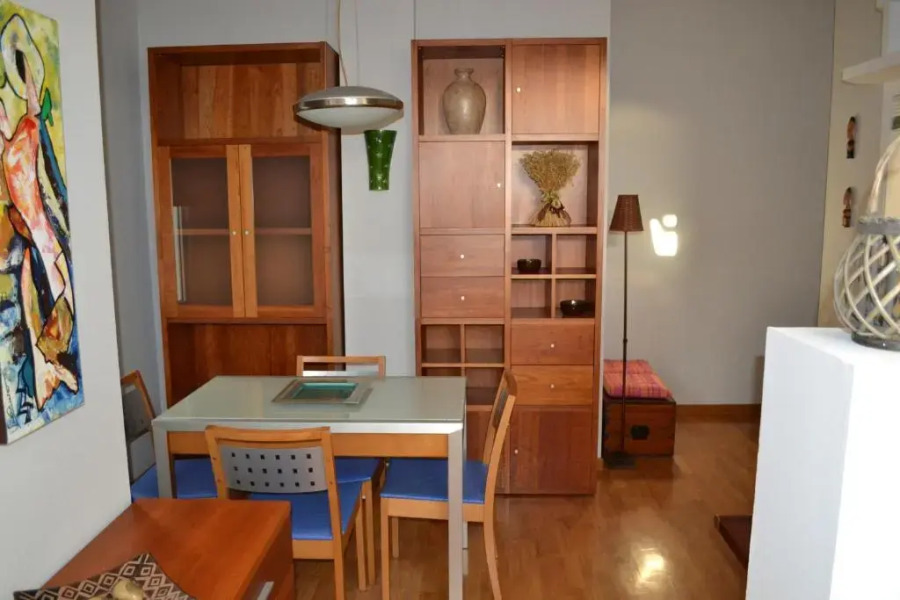 O POLEIRO, A 800 metros de playa america