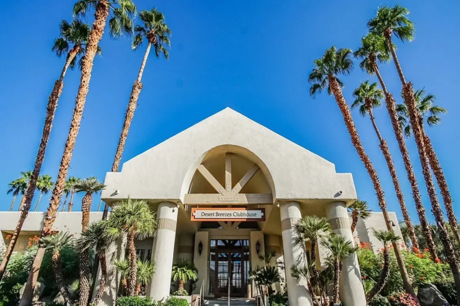 Desert Breezes Resort