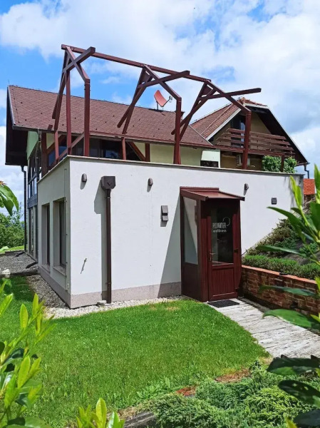 Holiday House Podhamer Marijan