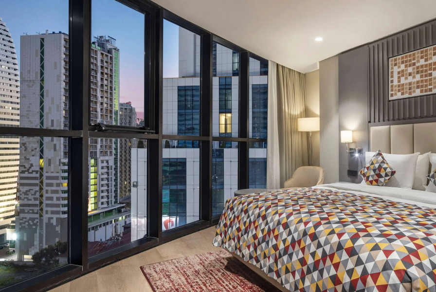 Отель Ramada Plaza By Wyndham Batumi