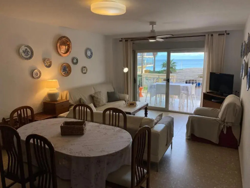 Large Apartment with Sea Views