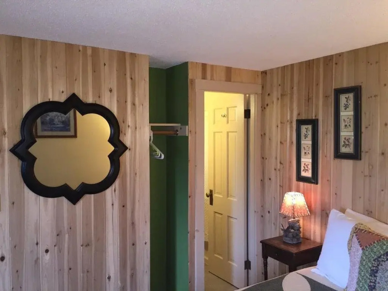 Valley Brook Cottages and Cabins