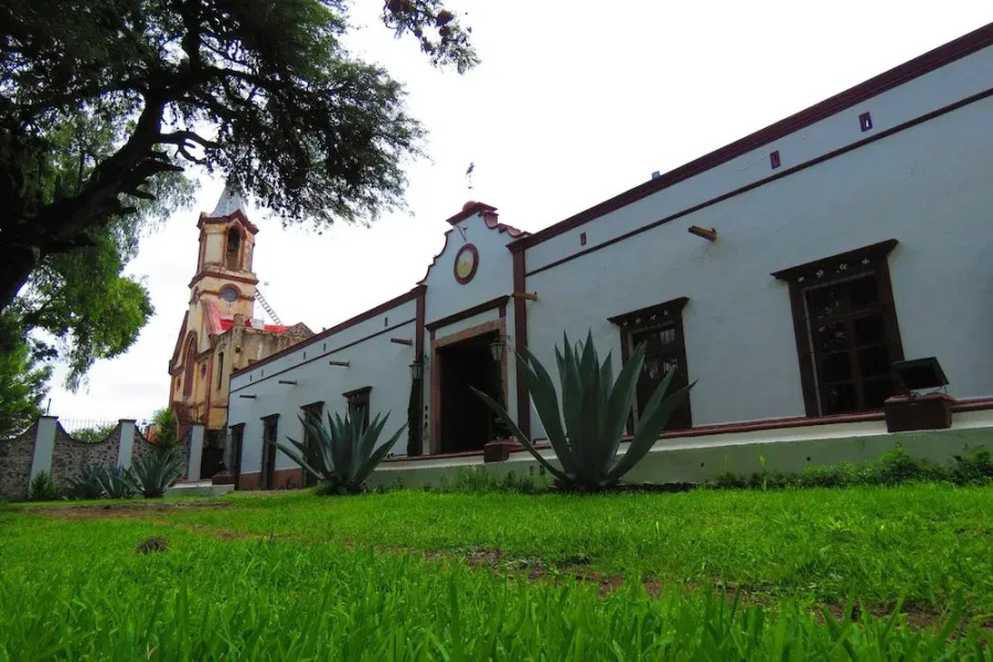 Hotel Hacienda SACAL