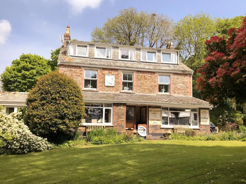 Elerkey Guest House