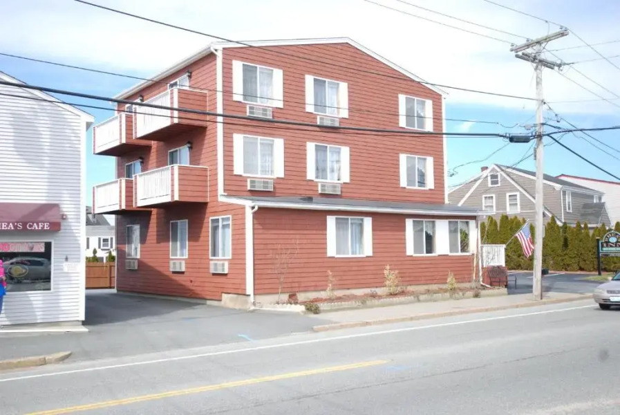 Rhea's Inn By The Sea