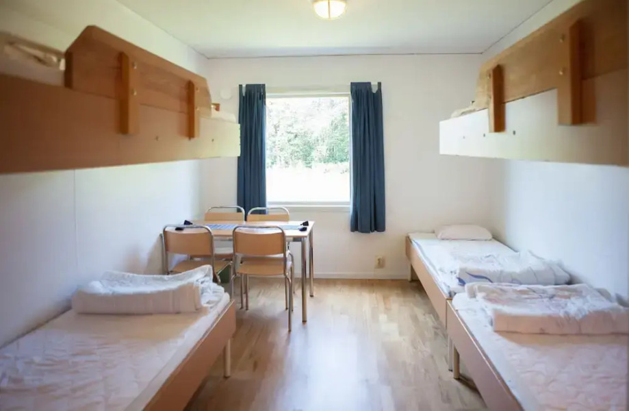 Allégården Kastlösa Vandrarhem - Hostel