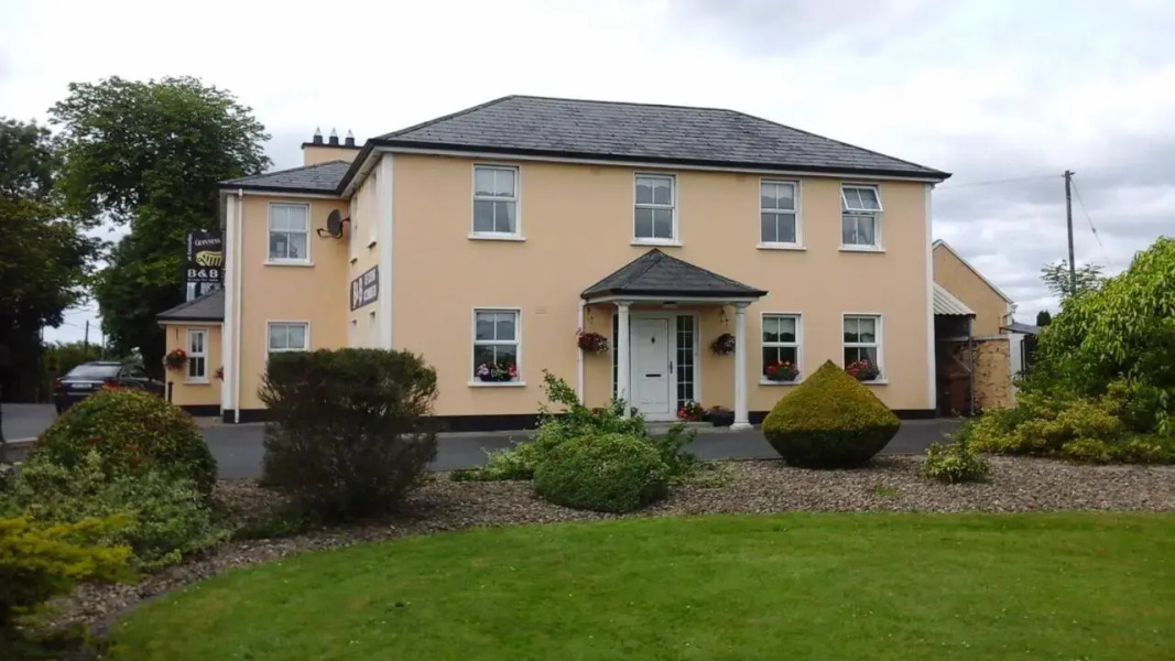 Connollys Guesthouse