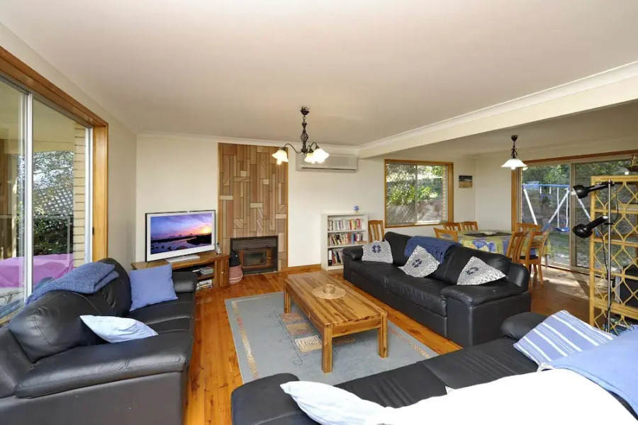 Pet Friendly Lentara St 10 - Fingal Bay