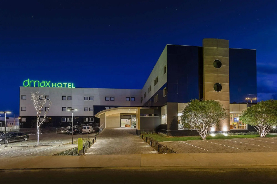 DMax Hotel