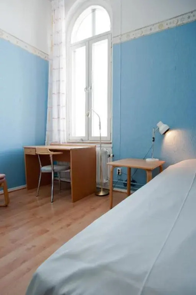 Hellidens Slott och Vandrarhem