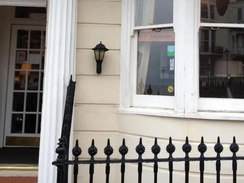 Gullivers Hotel - B&B