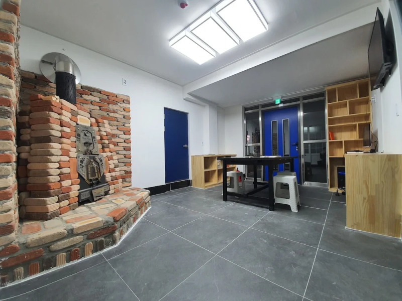 Bluemoon Guest House - Hostel