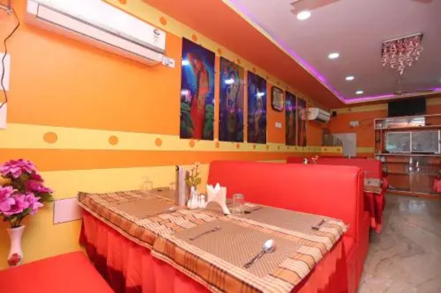 OYO 28330 Raj Rajeswari