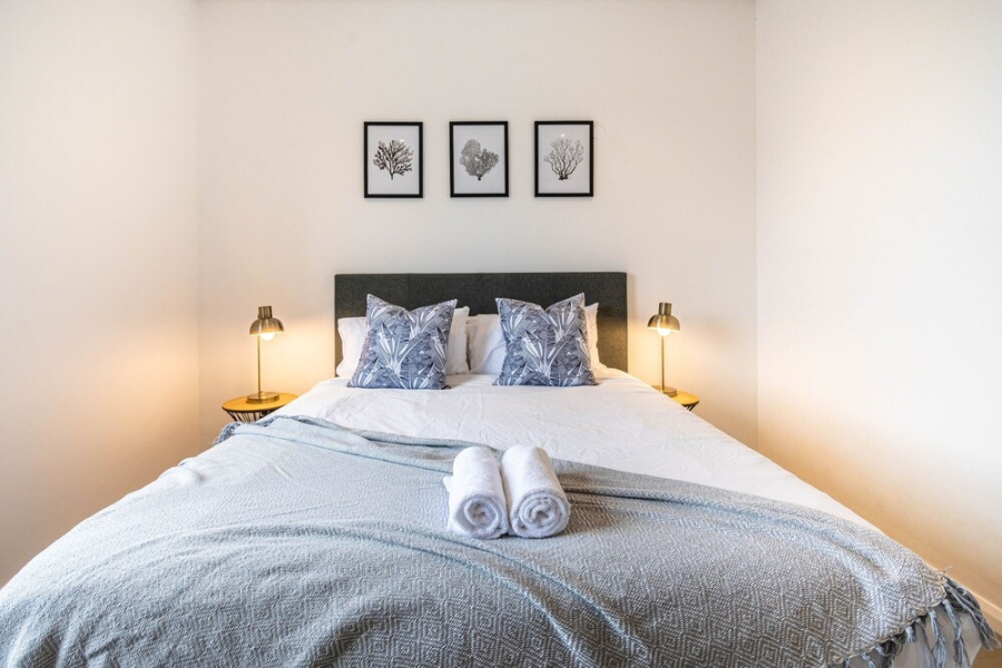 23 Lush
