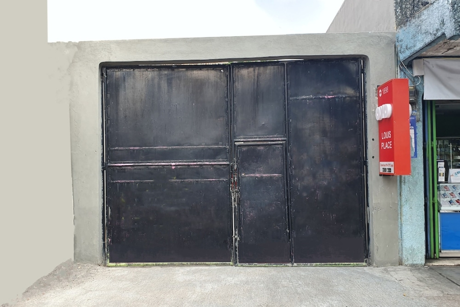 Super OYO Collection O 1898 Louise Place