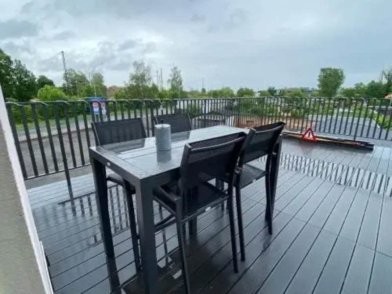 Schöne 2 Zimmerwohnung, neu saniert, hell, stilvoll