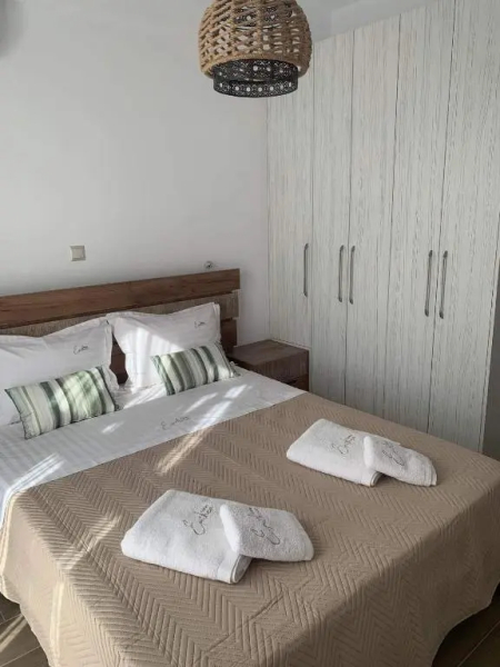 Epithea Suites 2 με ιδιωτικη πισινα