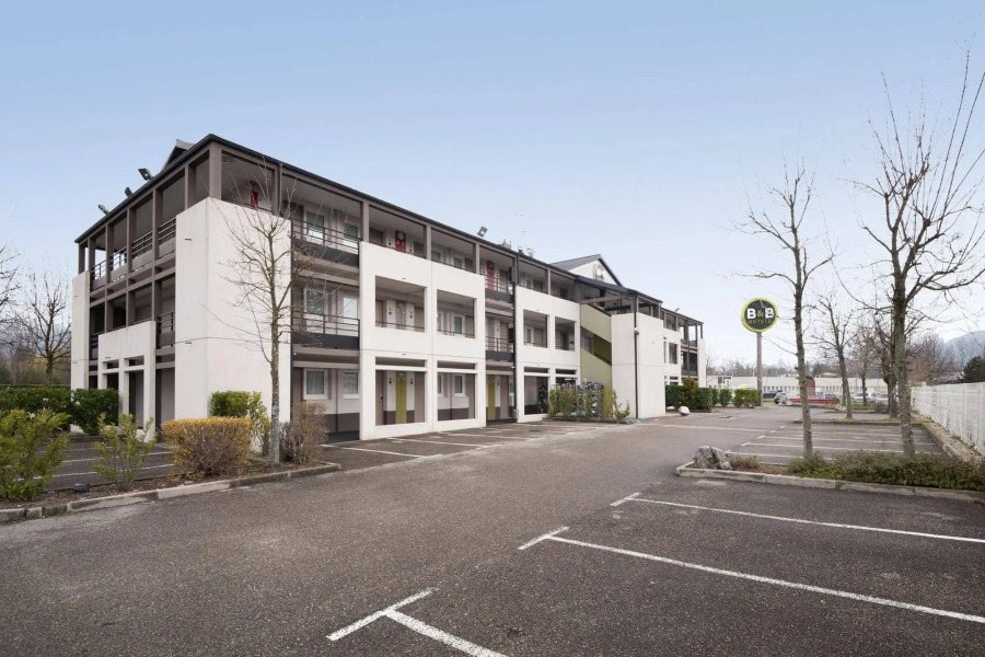 B&B HOTEL Grenoble Université 1