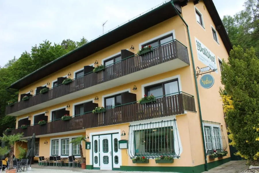 Gasthof-Pension Waldhof