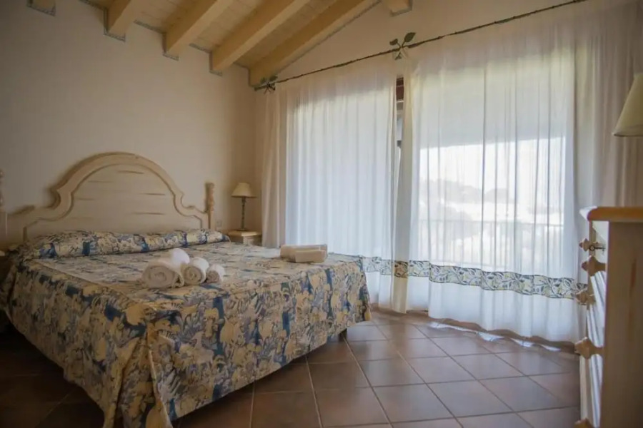 Beautiful Il Giardino Degli Oleandri 1 Bedroom Sleep 4, Plus Extra Child