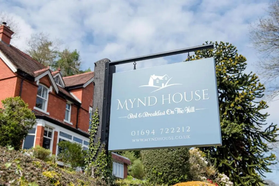 Mynd House B&B