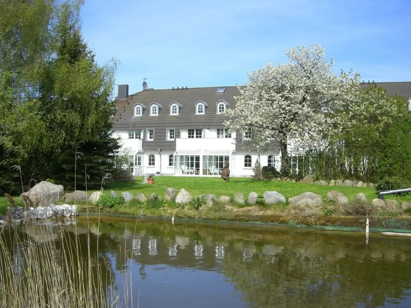 Hilltop Apartment in Wischuer near Forest